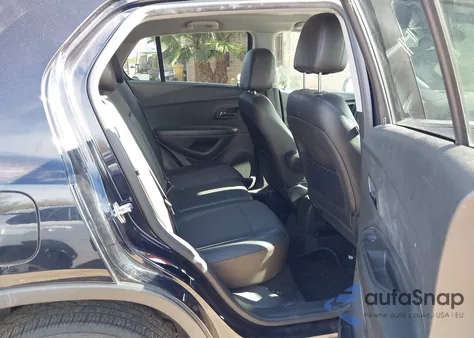 2022 Chevrolet Trax Awd Lt z USA, uszkodzony, nr VIN KL7CJPSM0NB541318